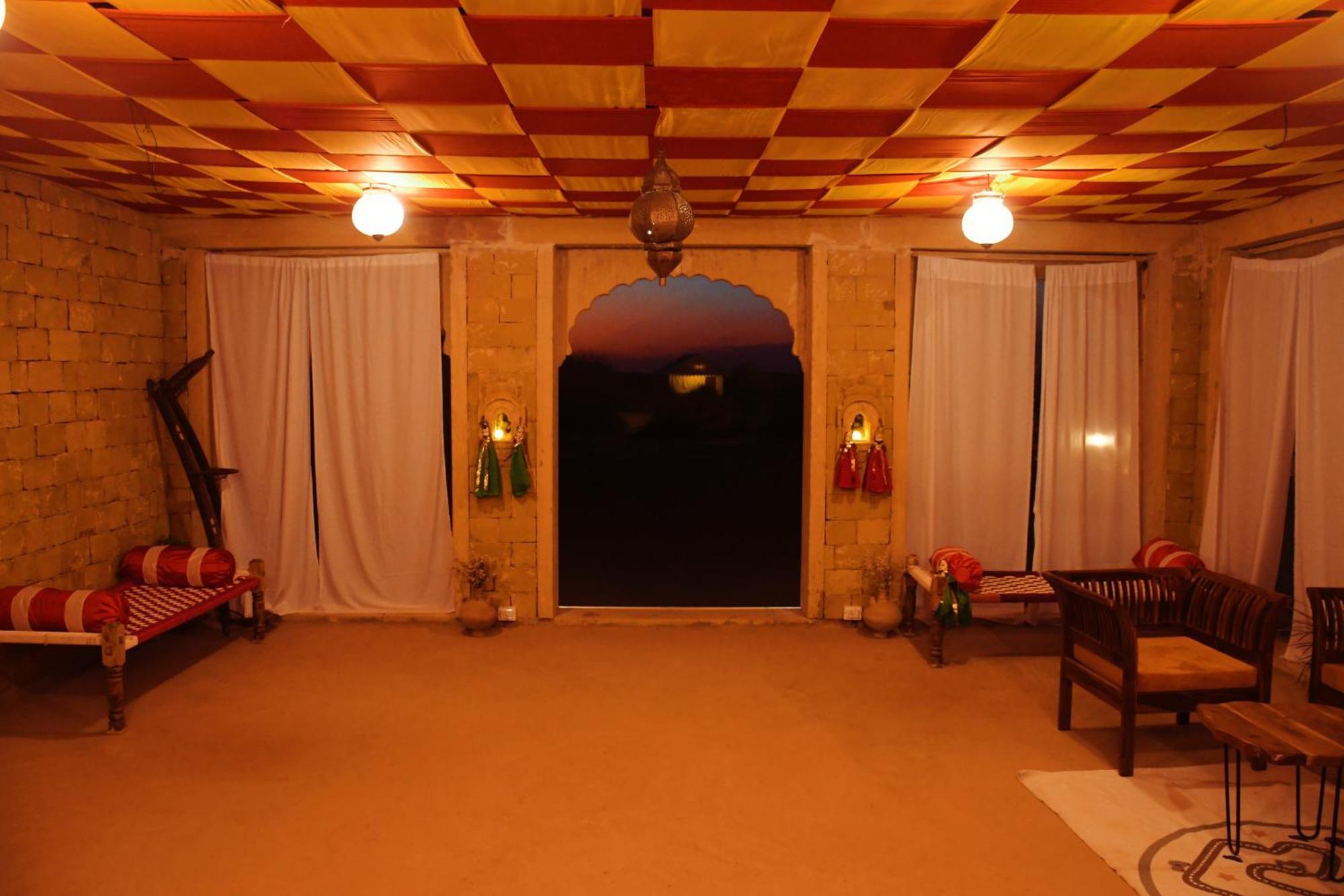 Sangram Desert Camp جيلسامر الغرفة الصورة